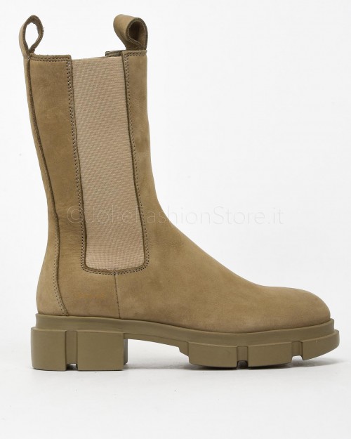 Copenhagen Beatles in Beige Suede  CPH 500 NABUC STONE