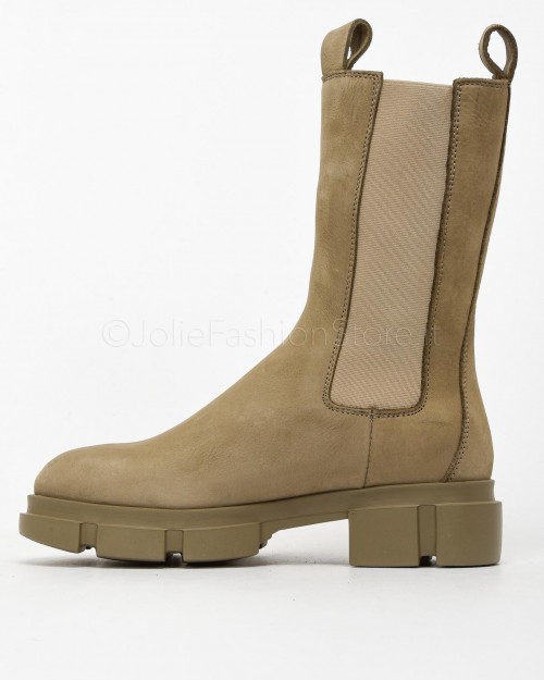 Copenhagen Beatles in Beige Suede  CPH 500 NABUC STONE