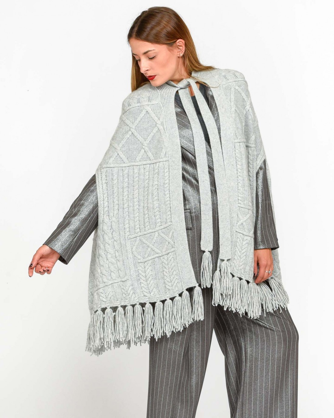 Not Shy Poncho con Frange Grigio  4502581C GRIS CHINE