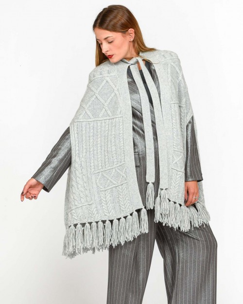 Not Shy Poncho con Frange Grigio