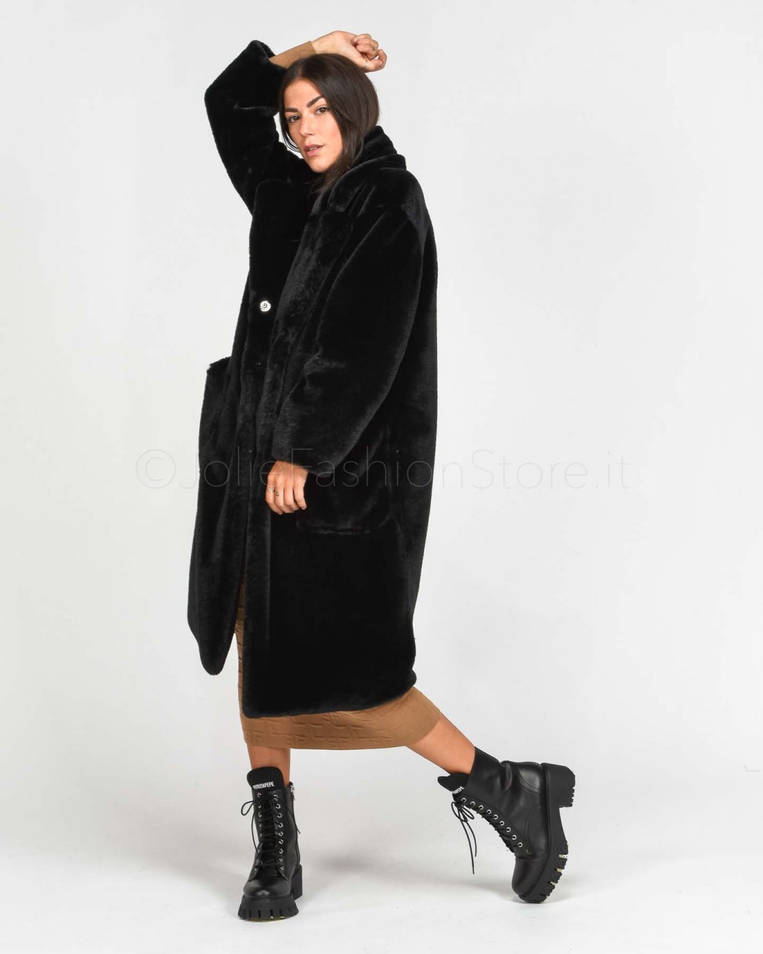 cappotto nero pelo